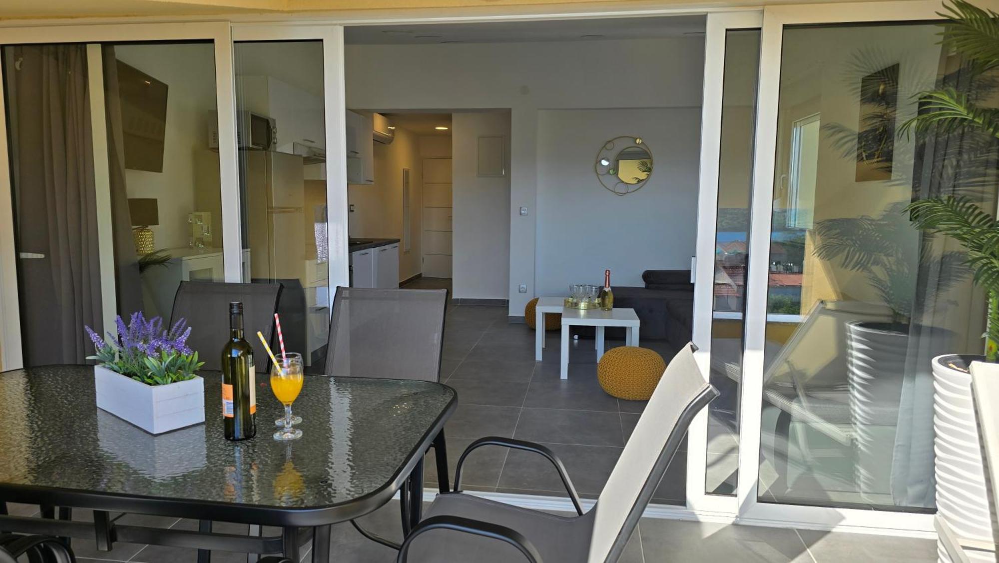 Apartments Antonia - S. Novalja Стара Новаля Екстериор снимка